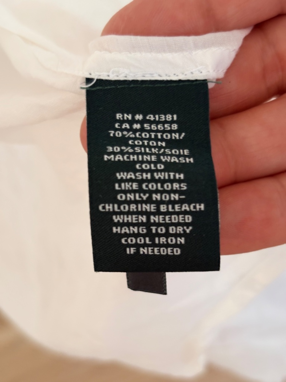 This Ralph Lauren tuxedo shirt features a classic pleated bib front. - Picture 4 of 4